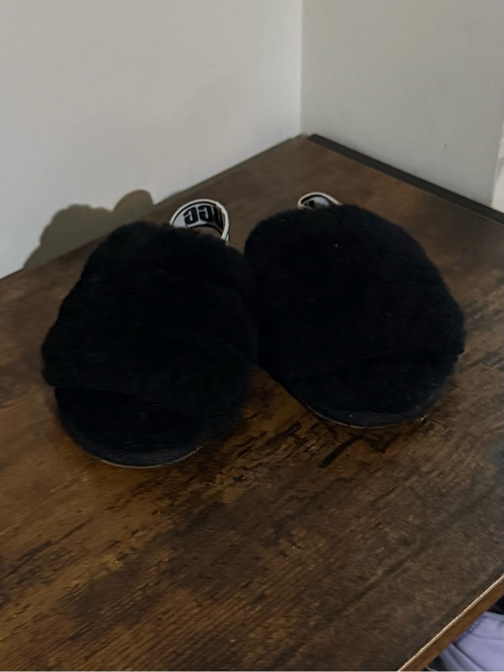 Toddler girl UGG slippers - Picture 2 of 5